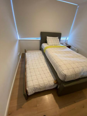 Executive Melbourne Getaway with City Views, Melbourne